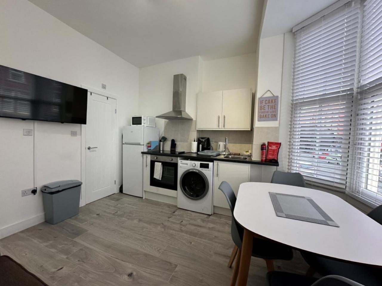 Studio Flat 2A Central Колвин Бэй Экстерьер фото